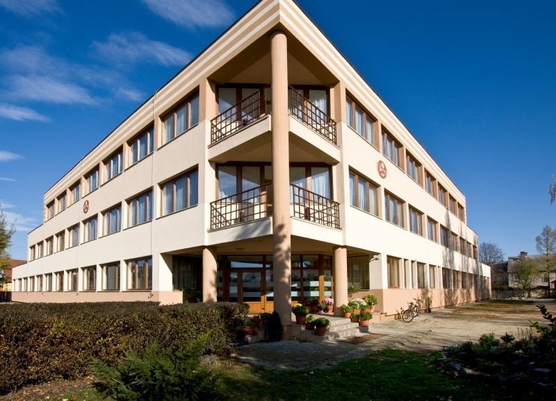 Vasvirág Hotel Celldömölk Esterno foto