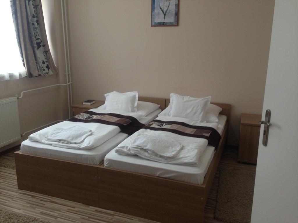 Vasvirág Hotel Celldömölk Camera foto